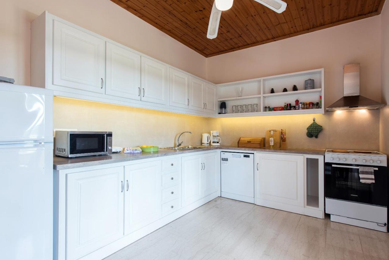 Villa Lofos Касиопи Екстериор снимка